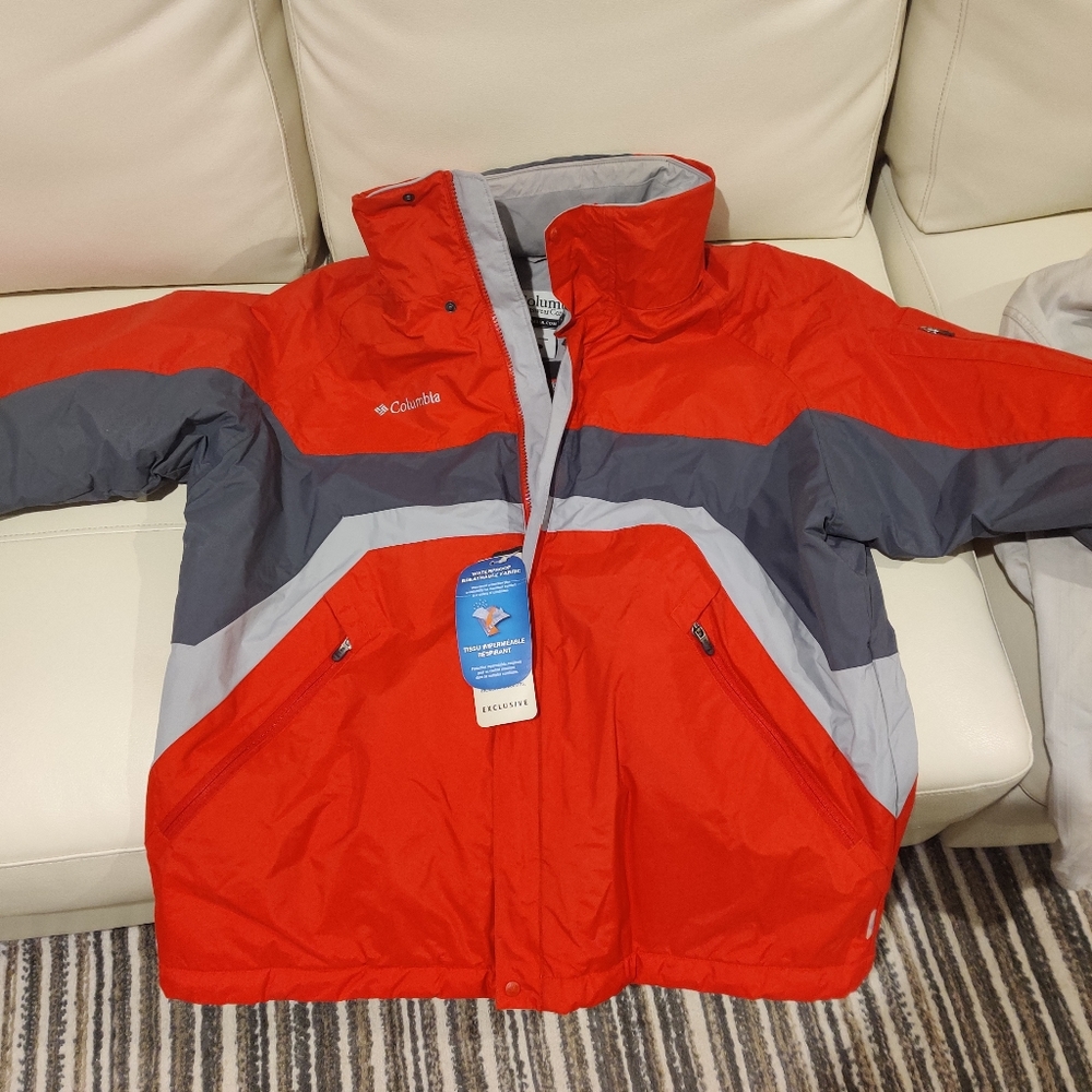 Columbia waterproof Red / Grey winter Sport jacket brand new with tags Size L